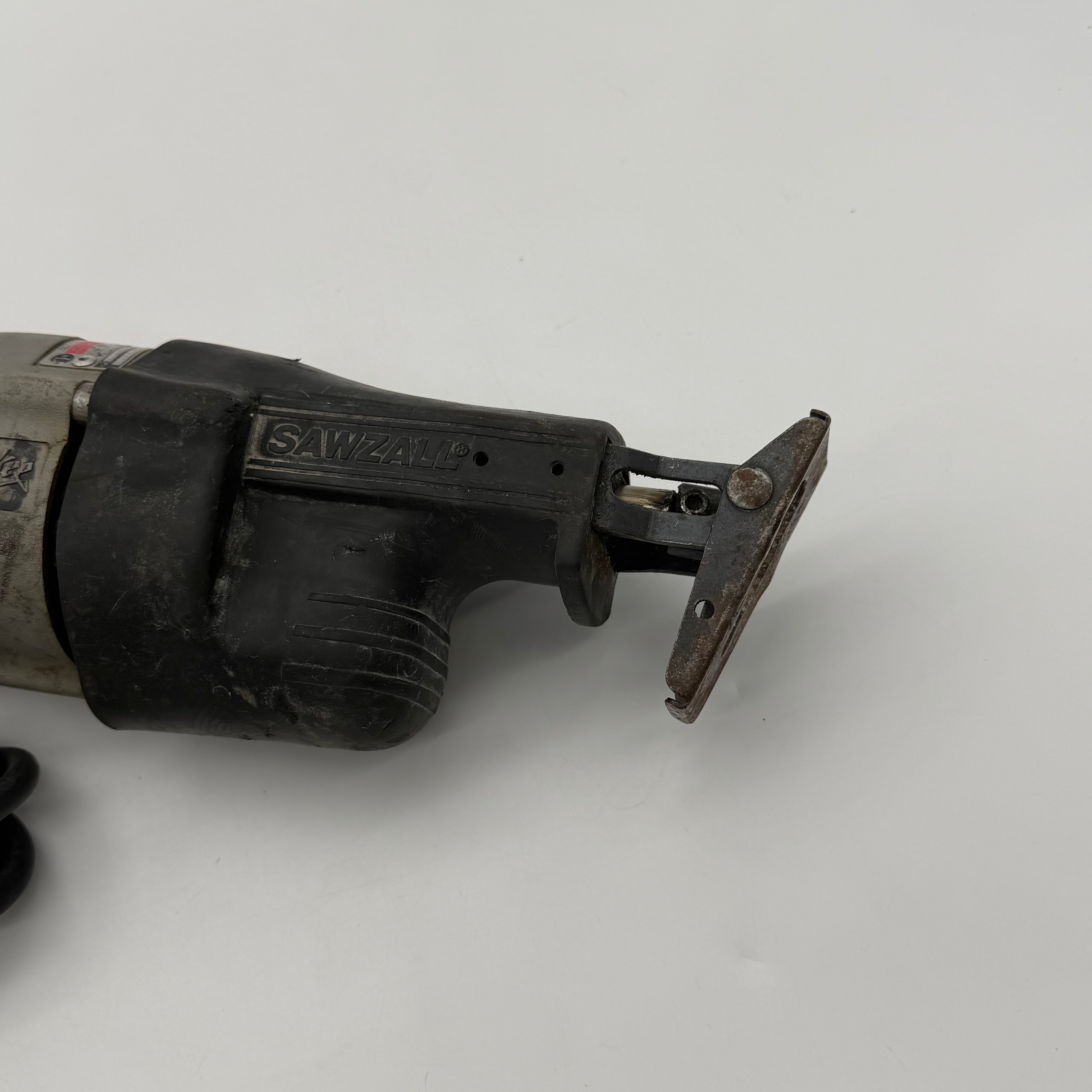 Milwaukee Sawzall 6519-30 Reciprocating Saw 120V Corded Electric 12-Amp TESTED