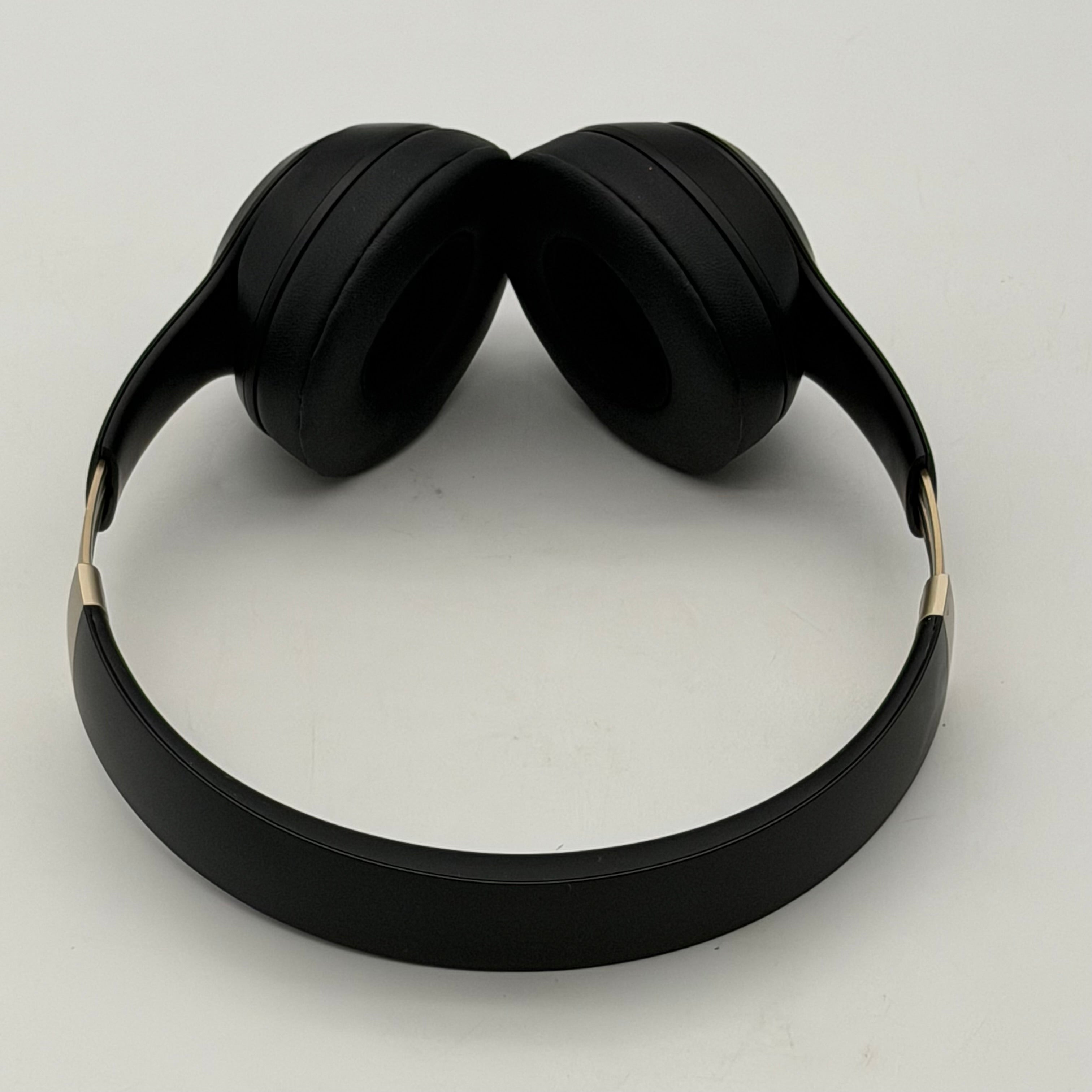 Beats Solo4 Wireless On-Ear Bluetooth Headphones Black MUW33LL/A
