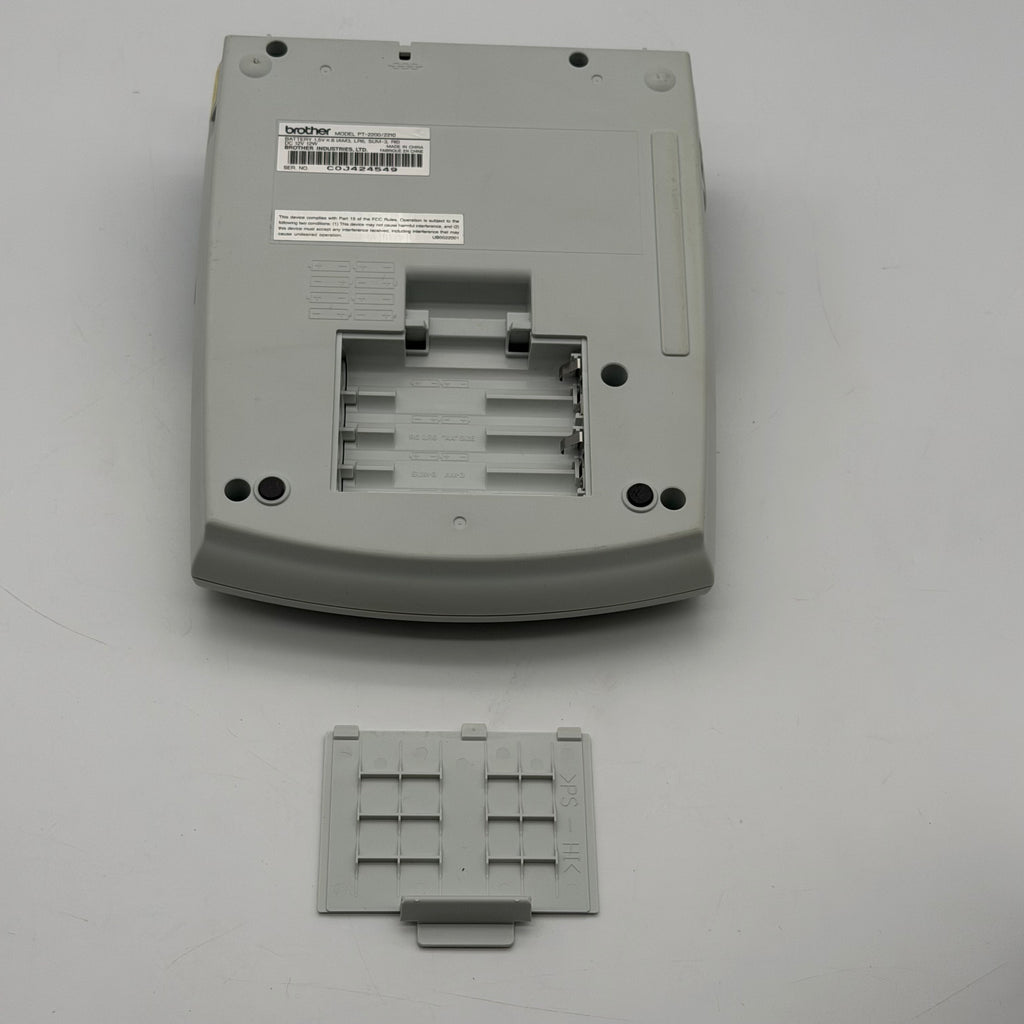 Brother P-Touch PT-2210 / PT-2200 Deluxe Label Maker with tape - Tested